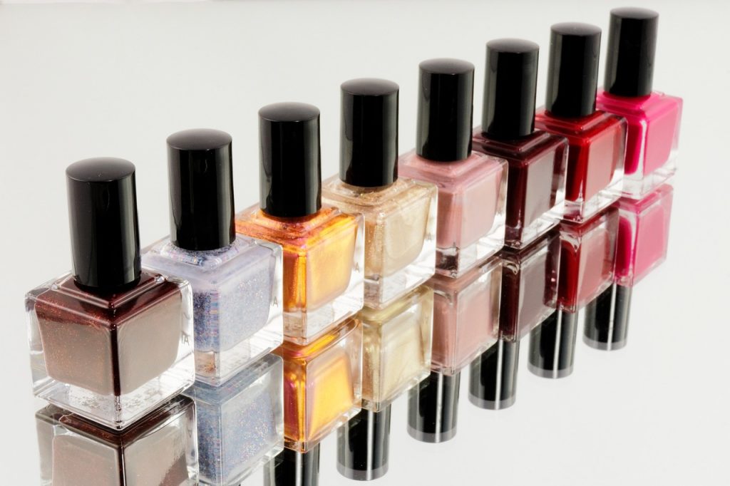 Top Nail Polish Brands for Long-Lasting Color